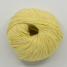 Load image into Gallery viewer, Cuddle me cotton - Yellow flower