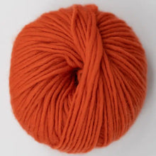 Load image into Gallery viewer, Hip Wool - Runway Red
